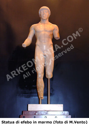 Agrigento: statua di efebo in marmo greco-orientale (480 a.C.)
