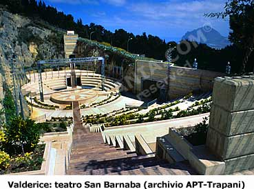 Valderice teatro San Barnaba - Valderice estate 2005