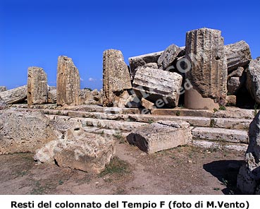 Selinunte, parco archeologico: resti delle colonne doriche del Tempio F